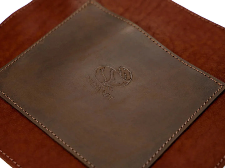 Lite Forkle til Treskjæring - Lær - Game-On.no