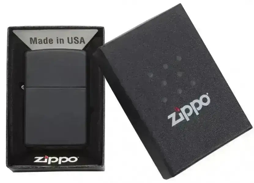 Zippo Lighter - Klassisk Matt Svart - Game-On.no