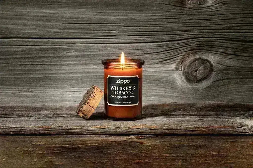 Zippo - Spirit Candle Duftlys - Whiskey & Tobacco - Game-On.no